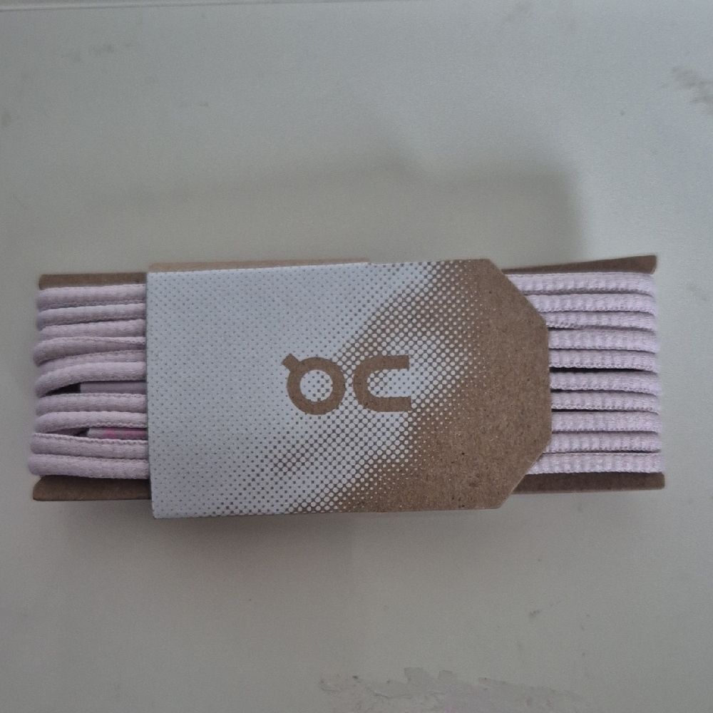 On Running Light Pink Shoelaces